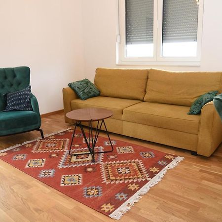 Avenija Oaza Apartment Novi Sad Bagian luar foto